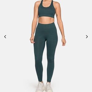 Outdoor Voices TechSweat 7/8 leggings in evergreen